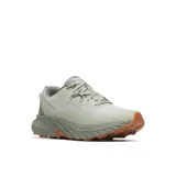 Championes de trail running Merrell modelo Agility Trail, color verde claro con detalles en gris y suela de goma color terracota. Presentan un diseño de malla transpirable con refuerzos de TPU, entresuela de espuma FloatPro y suela con tacos para mayor tracción.