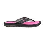 Ojotas de playa con base rosa y tiras negras con detalle de logo.
