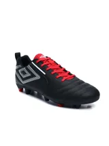 Championes de fútbol Umbro modelo Vision HG, color negro con detalles en rojo y blanco.