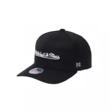 Gorra Mitchell & Ness de visera curva, color negro, con el nombre de la marca bordado en hilo blanco en el frente y logo bordado en el lateral.