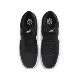 Championes de caña media Nike Court Vision Mid Next Nature, color negro con detalles en blanco. Confeccionados con al menos un 20% de materiales reciclados y sintéticos.