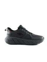 Championes deportivos Umbro Bram para hombre, color negro con diseño de suela gruesa y capellada de malla transpirable con refuerzos sintéticos.
