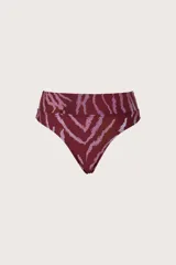 Bombacha de bikini de tiro alto con diseño de estampado animal print tipo cebra en tonos bordó y rosado.
