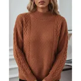 Sweater de punto color marrón con diseño de trenzas y textura en relieve. Presenta cuello alto, mangas largas y puños acanalados.