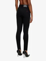 Pantalón de denim negro, tiro alto, corte skinny y largo 30.