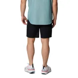 Short cargo de Columbia color negro para hombre, confeccionado con tejido elástico bidireccional y tecnología Omni-Shade UPF 50. Cuenta con múltiples bolsillos prácticos, incluyendo bolsillos laterales, bolsillos para las manos y bolsillo posterior.