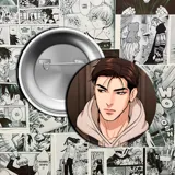 Pin de 3,7cm de diámetro con la imagen de un personaje de manhwa BL.