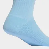 Pack de tres pares de medias acolchadas Adidas de largo clásico, con diseño de tres rayas en la parte superior y logo de la marca en la puntera. Incluye un par negro, un par blanco y un par celeste.