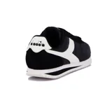 Championes Diadora modelo Ronda Lifestyle, color negro con detalles en blanco.