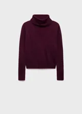 Jersey de punto fino color bordó, con cuello drapeado y diseño de corte recto con mangas largas.