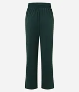 Pantalón deportivo Get Over de corte recto en color verde oscuro, confeccionado en microfibra elastizada. Cuenta con cintura elástica con lazo ajustable del mismo tejido y bolsillos frontales.
