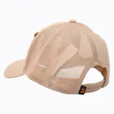 Gorra tipo trucker color beige con paneles frontales de tela y malla trasera. Cuenta con paneles de velcro en la parte frontal para colocar parches intercambiables, visera curva y logo de la marca estampado en el lateral.