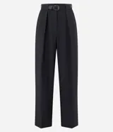 Pantalón de sastrería Blue Steel con corte palazzo y tiro alto, de color beige, con pinzas delanteras, cintura estructurada con presillas y cierre frontal oculto.