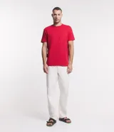 Remera basica masculina Marfinno de corte comfort, confeccionada en algodon peruano de color azul marino, con cuello redondo y mangas cortas de diseño liso.