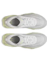 Championes de running Under Armour modelo Halo Racer, color blanco con detalles en amarillo neón en la entresuela y logo. Presentan una parte superior de malla transpirable, placa de propulsión de nailon y amortiguación HOVR+ para mayor retorno de energía.