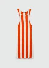Vestido corto de punto acanalado con diseño de rayas verticales en color naranja y blanco, cuello redondo y tirantes anchos.