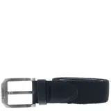 Cinto de diseño casual con correa de tejido elástico negro y puntera de cuero. Presenta una hebilla metálica de color gris con el logo de la marca grabado.