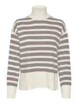 Sweater de punto con diseño de rayas horizontales en tonos beige y crema, cuello alto y mangas largas con puños anchos. Presenta un corte holgado y tejido de textura suave.