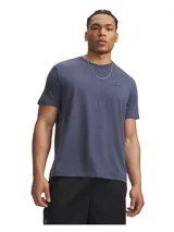 Remera de manga corta Under Armour, modelo UA M Icon Tee SS, en color gris azulado. Confeccionada en mezcla supersuave de algodón y poliéster, presenta cuello acanalado y logotipo bordado en el pecho.