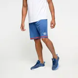 Short de fútbol Umbro del Club Nacional de Football, modelo Away 2. Diseño en color azul con detalles rojos en los bordes inferiores, escudo del club y logo de la marca.