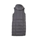 Campera larga tipo puffer color negro, con diseño acolchado, cierre frontal completo, cuello alto y capucha desmontable.