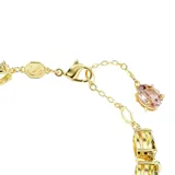 Pulsera dorada con cristales de colores en talla mixta.