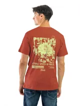 Remera de algodón preencogido color azul oscuro, con cuello en V y estampado frontal en blanco con la palabra "Morgenstern" en tipografía gótica.