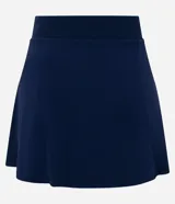 Short pollera de corte evasé confeccionado en viscosa, con cintura ancha y lazo ajustable en el frente.