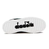 Championes urbanos Diadora modelo Bampu, color negro, con suela blanca gruesa y cordones negros. Presenta el logo de la marca en el lateral con acabado de glitter multicolor.