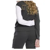 Buzo deportivo Umbro de cuello redondo, con diseño bicolor que combina cuerpo y manga derecha en gris oscuro con manga izquierda en color blanco. Presenta el logo de la marca estampado en el frente.