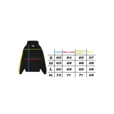 Hoodie de color negro con diseño de estampa frontal que combina una tipografía manuscrita con el texto ITTAI STARS en letras mayúsculas. Presenta un corte holgado, capucha amplia y bolsillo tipo canguro.