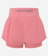Bermuda deportiva tipo runner de microfibra color azul marino, con cintura elástica, bolsillo con cierre y diseño holgado con bajo redondeado.