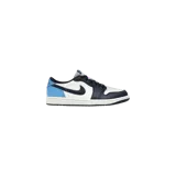 Championes Nike Air Jordan 1 Low OG, diseño en color blanco, azul marino y celeste.