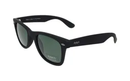 Lentes de sol negros con forma wayfarer y lentes polarizados verdes.