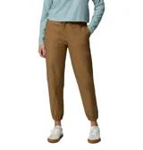 Pantalon tipo jogger de color marrón, con cintura elástica ajustable mediante cordón, bolsillos frontales tipo cargo y puños elásticos en los tobillos.