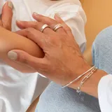 Pulsera de eslabones tipo forcé alargados, confeccionada en plata 925 con acabado brillante.