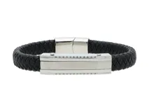 Pulsera de cuero trenzado color negro con cierre de acero inoxidable plateado.