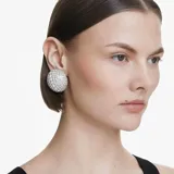 Aros de clip Swarovski Sublima, con forma de cúpula y cristales blancos pavé engarzados sobre base bañada en rodio.