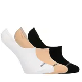Pack de tres pares de medias invisibles de corte bajo, ideales para usar con zapatillas. Incluye un par blanco, un par beige y un par negro, todos con el logo de la marca estampado en la parte superior.