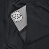 Short Under Armour Launch 5 2 N 1 negro con short de compresión interno.