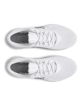 Championes de running Under Armour modelo Charged Escape 4, color gris claro con detalles en blanco. Presentan parte superior de malla técnica transpirable, contrafuerte externo en el talón para mayor sujeción y mediasuela con tecnología Charged Cushioning para una amortiguación óptima.