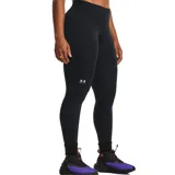 Calza deportiva Under Armour de tiro alto, color negro, con logo de la marca estampado en la pierna derecha. Confeccionada en tejido de doble capa con interior cepillado para mayor calidez y exterior de secado rápido.