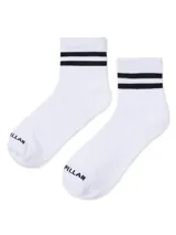 Medias de corte tobillero en color blanco con dos franjas horizontales negras en el puño y logo de la marca estampado en la puntera.
