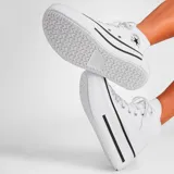 Championes Converse Chuck Taylor All Star Lift Double Stack Hi, color blanco con plataforma y detalles en negro. Diseño de caña alta con logo icónico de Converse en el lateral.
