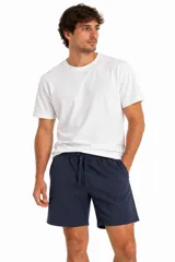Short de felpa azul marino con cintura elástica y cordón ajustable.