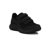 Championes deportivos Diadora modelo Eagle 6, color negro, con cierre de tres tiras de velcro. Presentan un diseño de running con capellada de malla transpirable y suela gruesa.