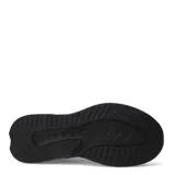 Championes deportivos Umbro modelo Fury, color negro, confeccionados en tejido textil respirable con detalles sintéticos. Presentan cierre con cordones, entresuela con amortiguación y suela de goma con tracción.