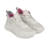 Championes de básquet Under Armour Curry 3z 24 Sde, color blanco con detalles multicolor en el interior del cuello. Confeccionados con parte superior de gamuza y malla, y suela de goma resistente.