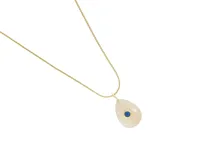 Collar de acero con baño de oro, compuesto por una cadena fina y un dije en forma de lágrima de cuarzo rosa natural con una circonia azul engastada en el centro.