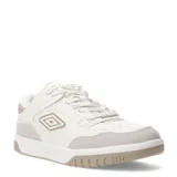 Championes urbanos Umbro modelo Shoot, color beige con detalles en blanco. Presentan un diseño de corte bajo con paneles superpuestos, puntera perforada para mayor ventilación y suela de goma plana con diseño texturizado.